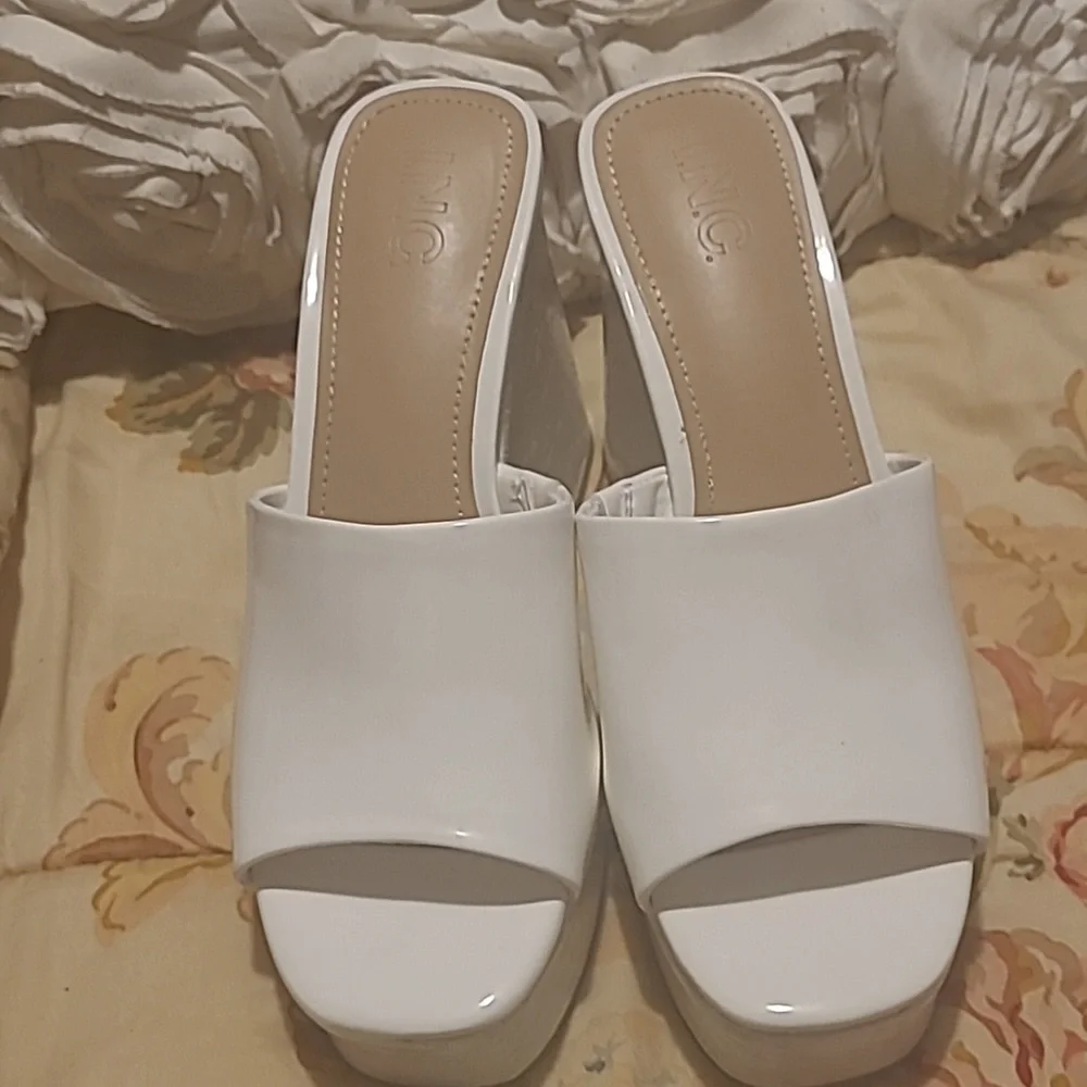 INC International Concepts White Patent Leath Wedge Sandals Minimalist New W.o.b